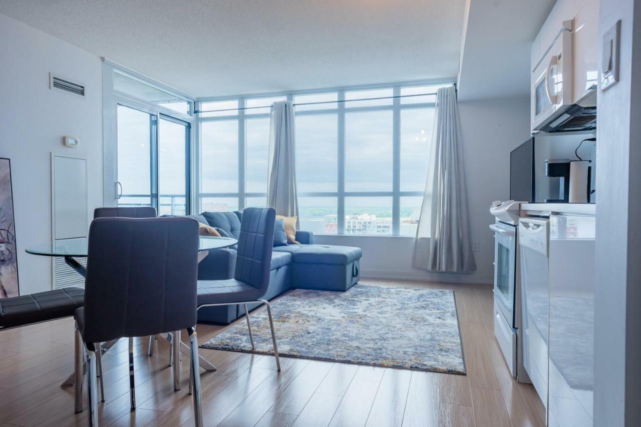 Luxury Downtown Toronto Condo - 2 Bedroom Exterior photo